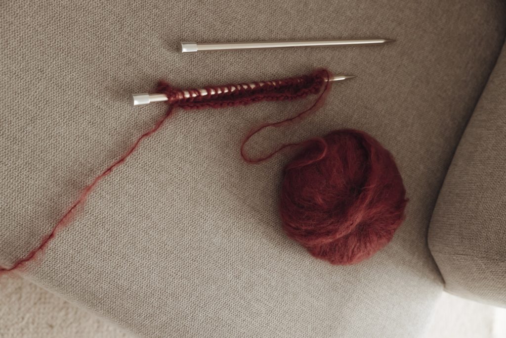 Comment monter des mailles au tricot ?