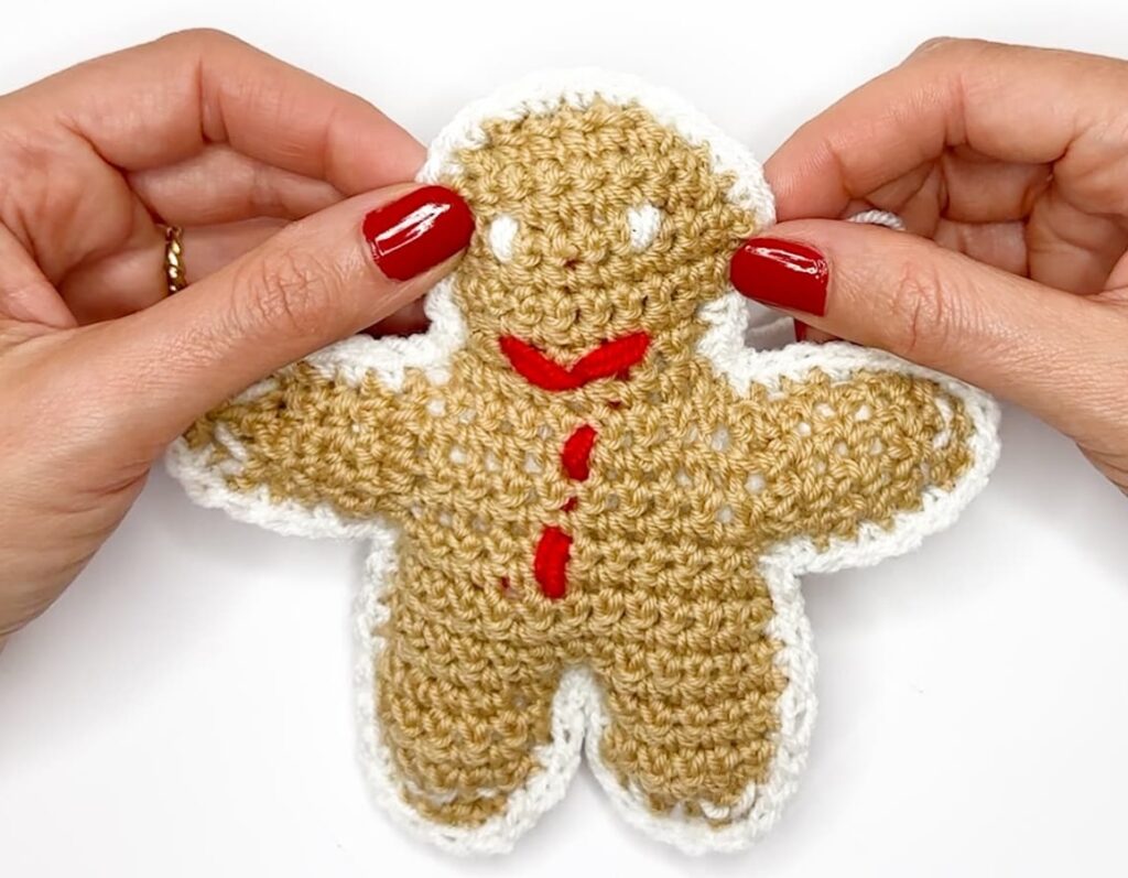Tuto vidéo : Crocheter un bonhomme pain d’épices pour le sapin de Noël